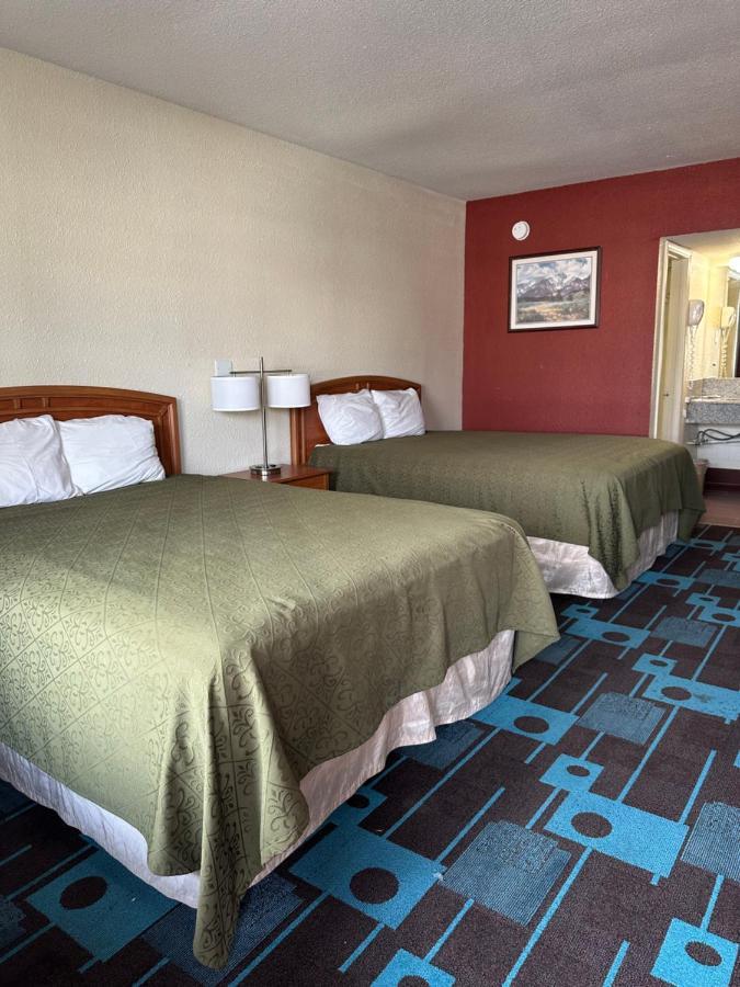 Travel Inn Lackland Sea World Сан-Антоніо Екстер'єр фото